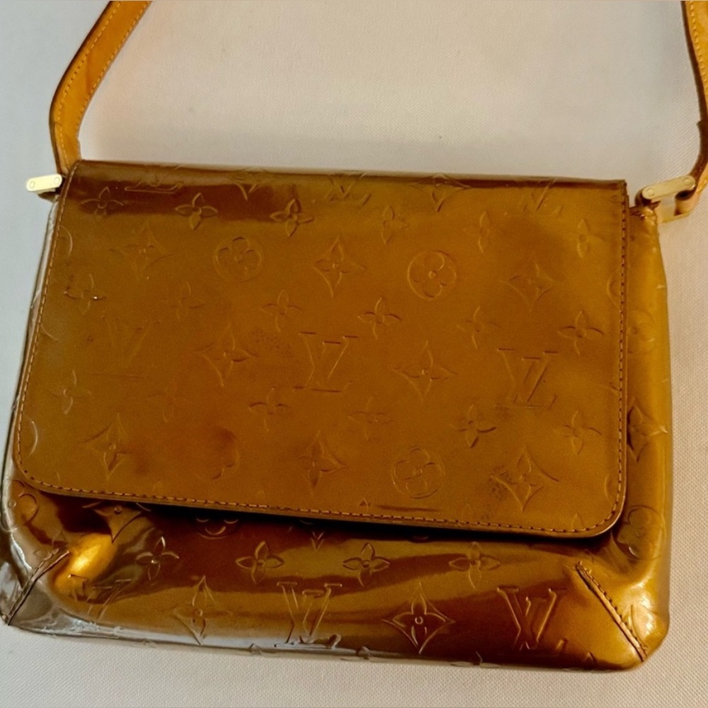 👜Luxury Giveaway 👜 - Picture 2 of 16